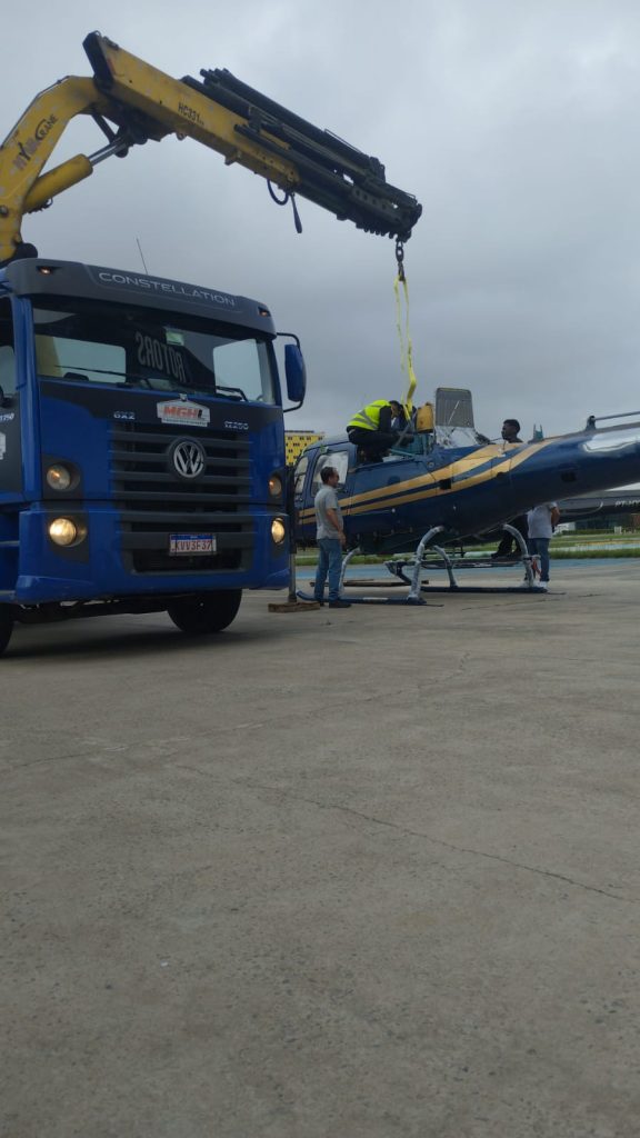 Caminhão Munck, Guindastes, Cestos Aéreos, Içamentos e Transporte Pesado